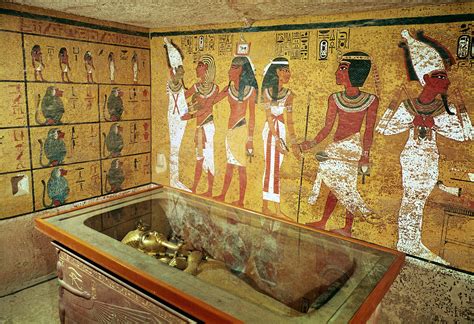 Egyptian Tombs Novibet