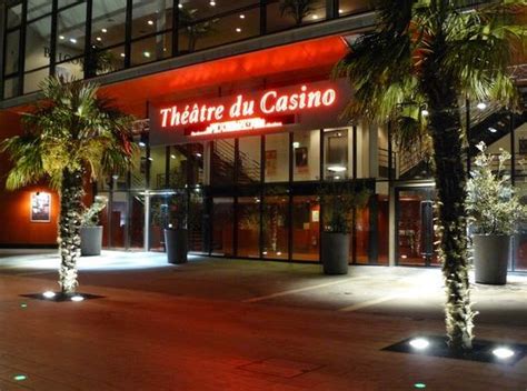 Jantar Espectaculo Do Casino Barriere Bordeus