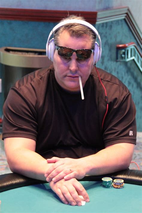 Paulo Snead Poker