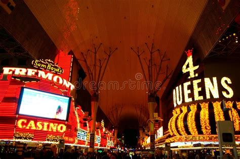 Quatro Rainhas Dono Do Casino