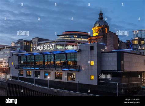 Riverboat Casino De Glasgow Abertura Horas