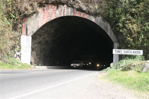 Tunel De Fenda Escalante