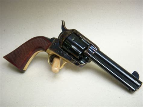 Western Revolver Novibet